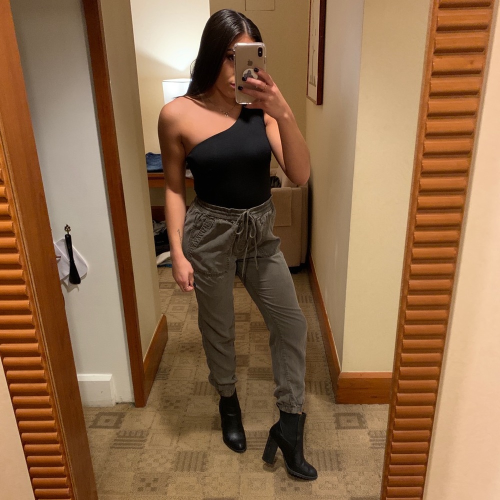 One shoulder bodysuit